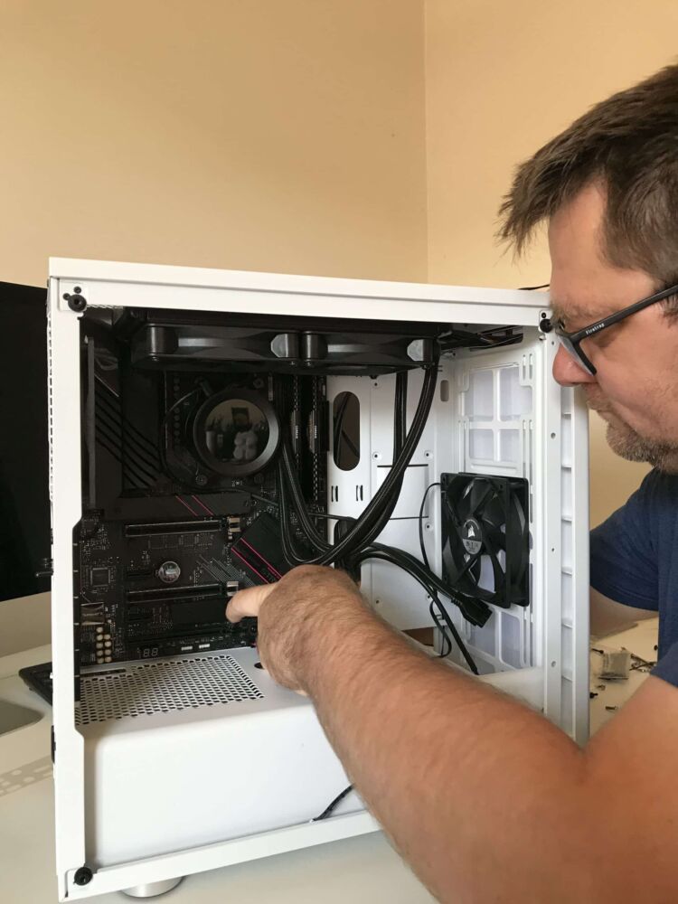 Photo - Computer Genie