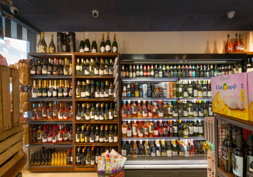Valentina Deli & Kitchen